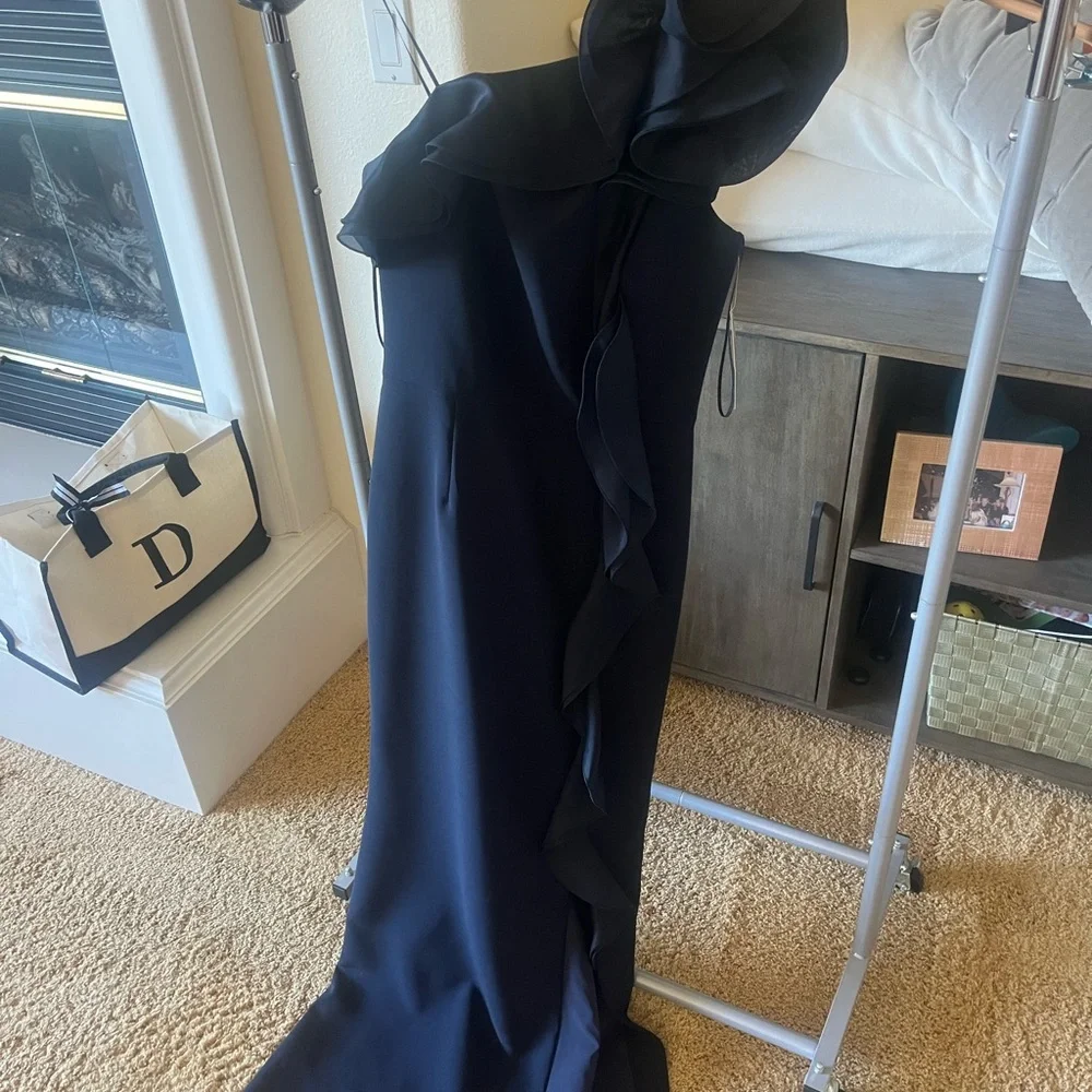 NWT Teri Jon Navy One-Shoulder Gown US 6 - Picture 3 of 6
